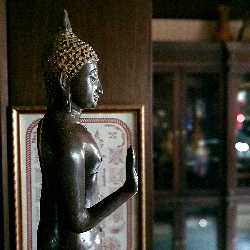 #thaibuddha #bronzebuddha #walkingbuddha #buddha #buddhas #buddhastatue #antiquebuddhas #antiquebuddha #buddhastatues